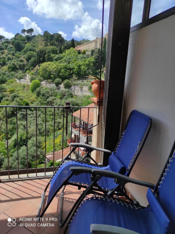 B&B Il Padrino Savoca Exterior photo