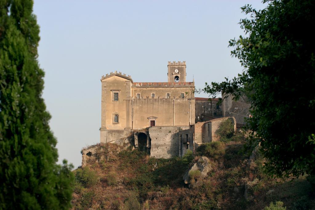 B&B Il Padrino Savoca Exterior photo