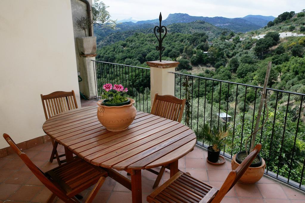 B&B Il Padrino Savoca Room photo